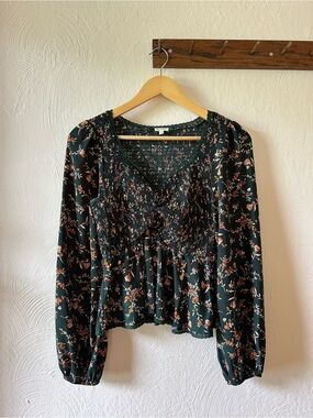 Smocked V-Neck Floral Peplum Blouse in Dark Green
